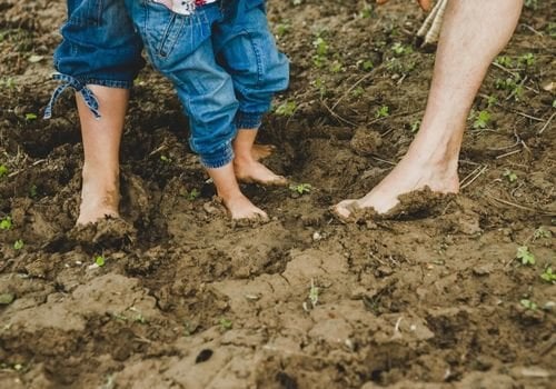 Yalın Ayakla Basılan Toprak Satışı