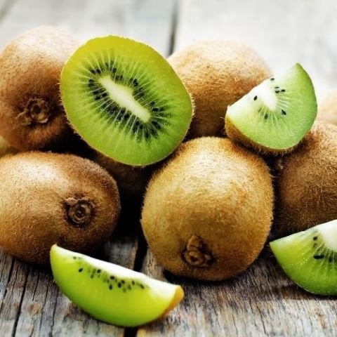 Aşılı Dişili Erkekli Kivi Fidanı